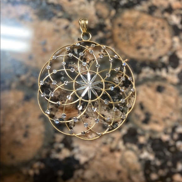 14k yellow gold pendant - Picture 2 of 4